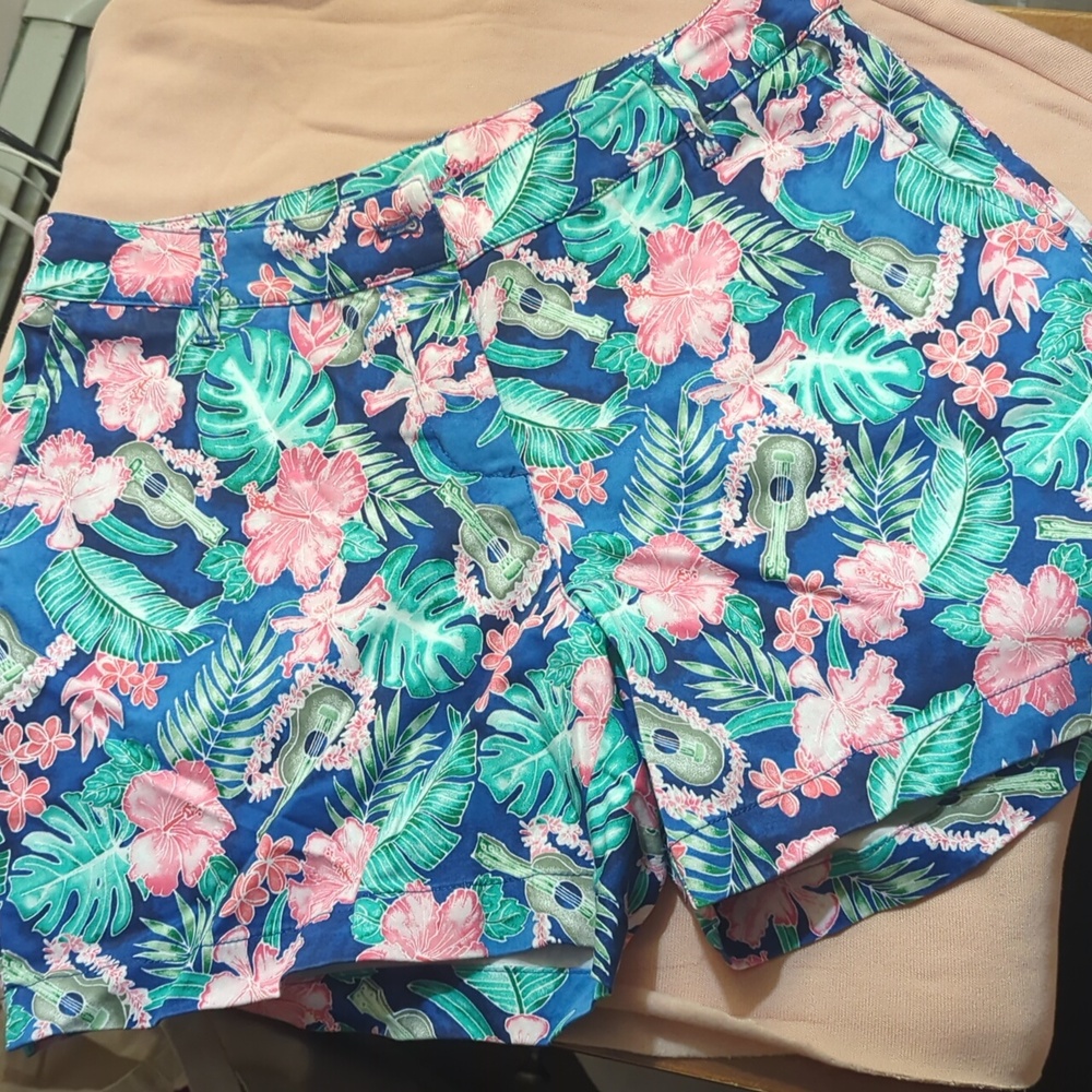 Tommy Bahama shorts